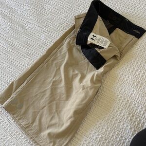 Boys under armor Tan Shorts